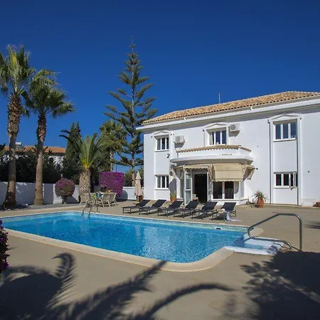 At Last You Have Found The Perfect 5 Star 10 Villa