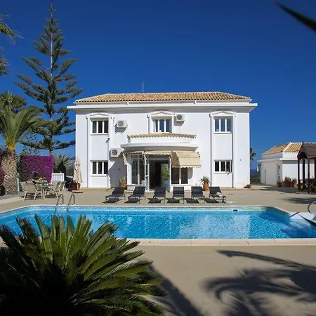 Villa At Last You Have Found The Perfect 5 Star 10 *